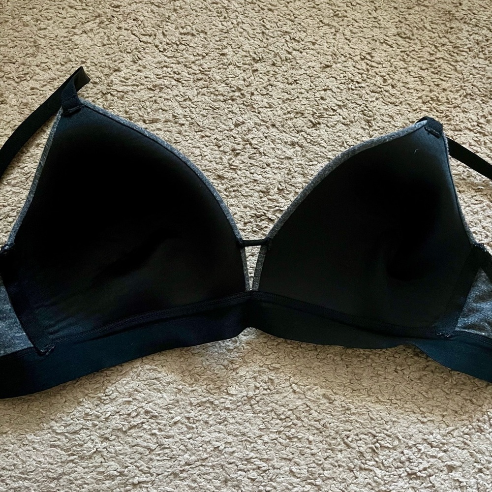 Auden Lightly Lined Wirefree Bra - Picture 10 of 12